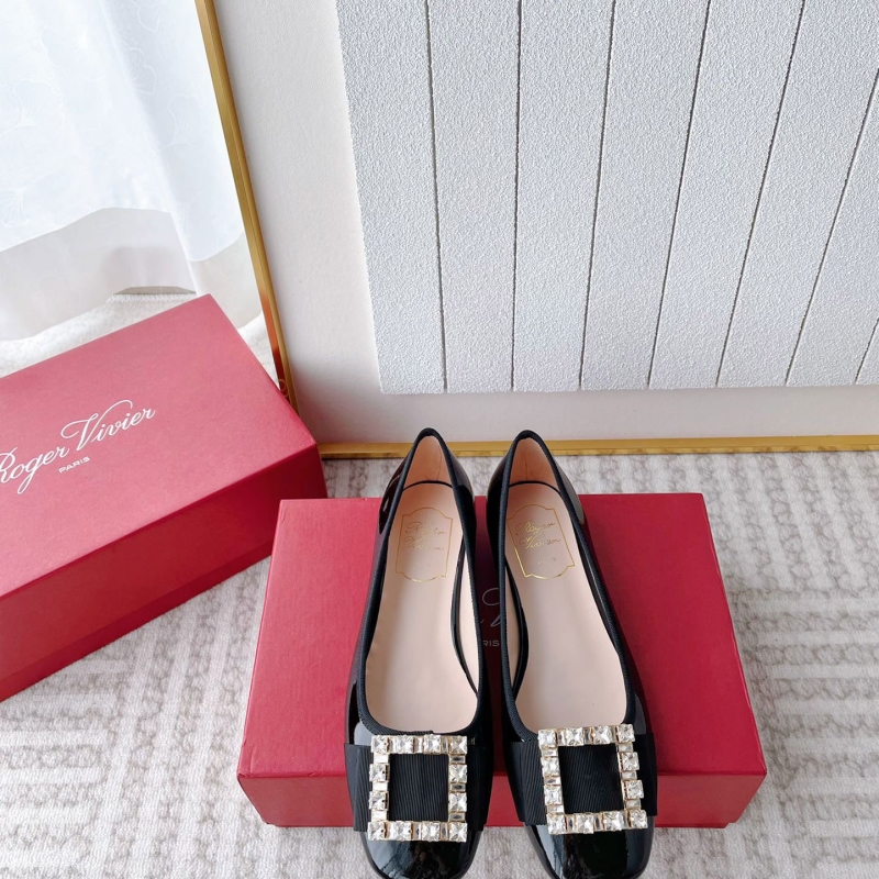 roger u1u1er flat shoes